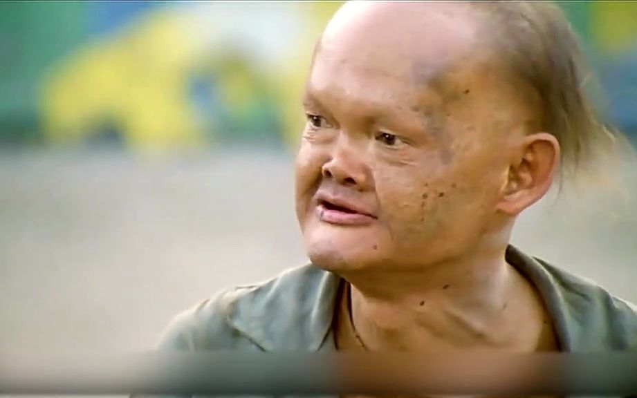 《咒乐园》2_3 这家游乐园建在一块坟场上,开业当天就倒闭了!