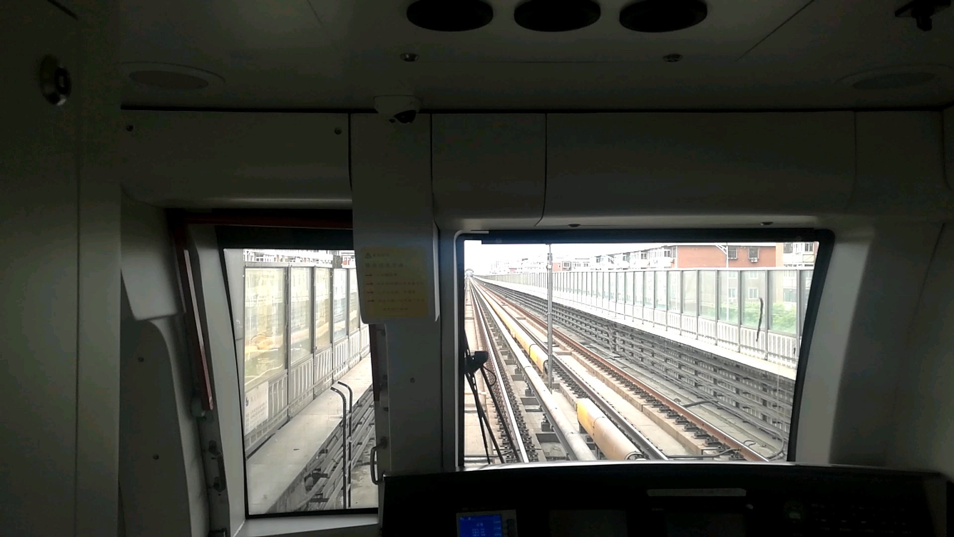 天津地铁1号线120车组行走片段:佳园里-本溪路