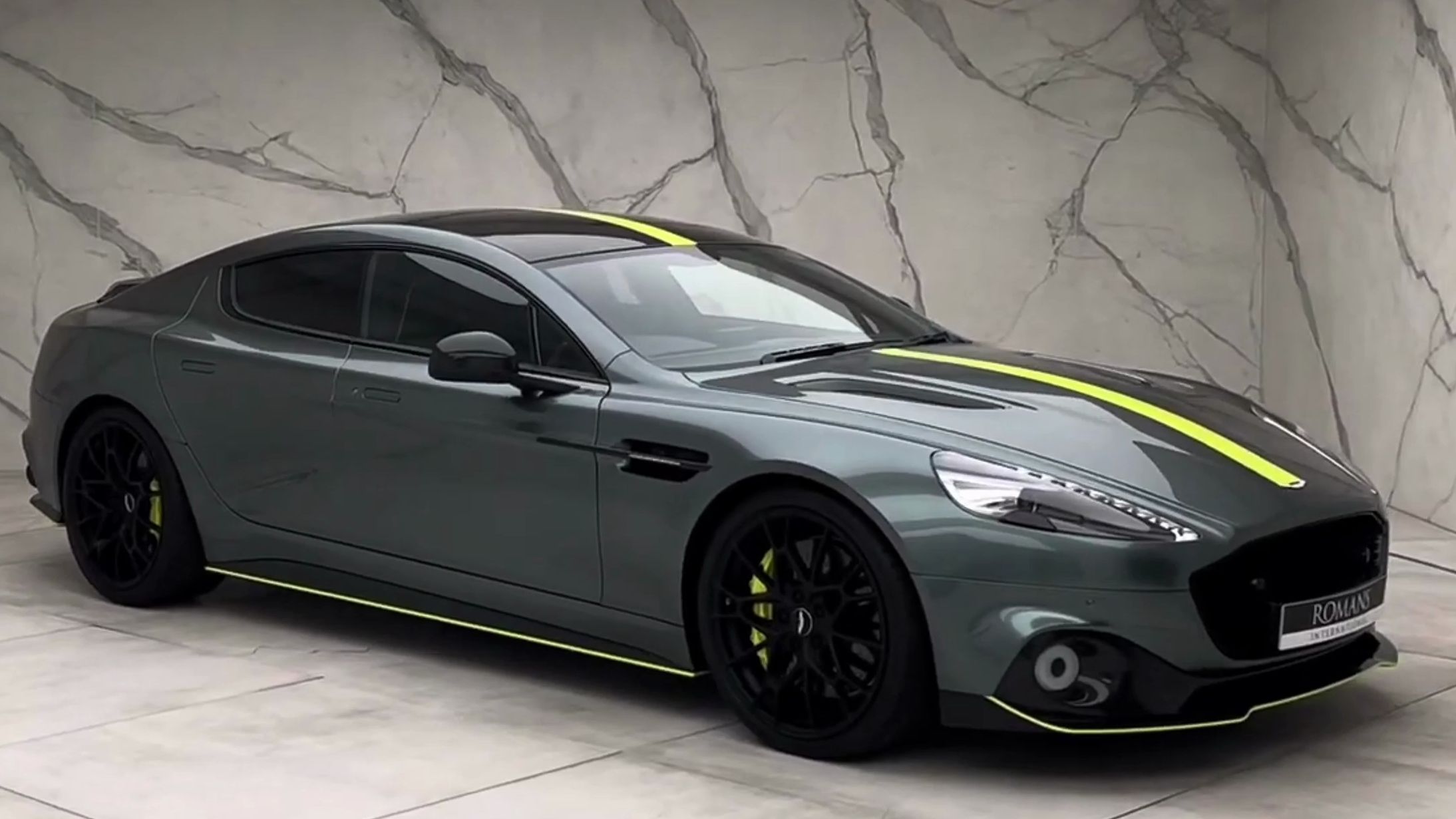 【4K鉴赏】阿斯顿马丁 Rapide AMR(2020) Halo Scheme Stirling Green 哔哩哔哩bilibili