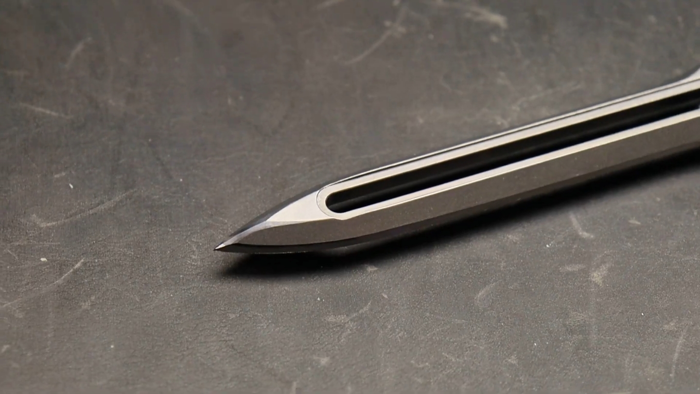 折叠空手道短叉长护手版如果有机会再制作的话会和视频中一样,叉身和