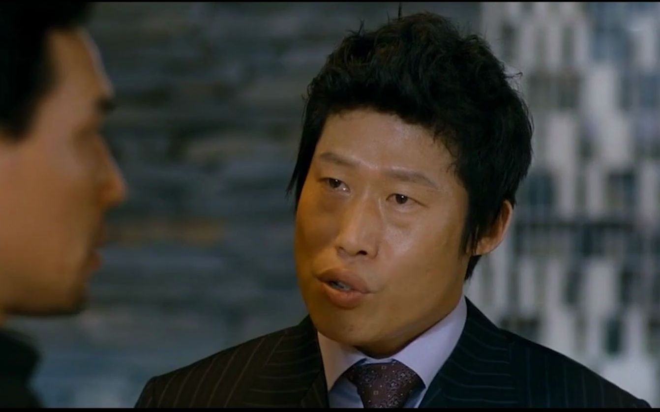 为立功将无辜百姓捏造成连环杀人案凶手黄政民主演犯罪电影