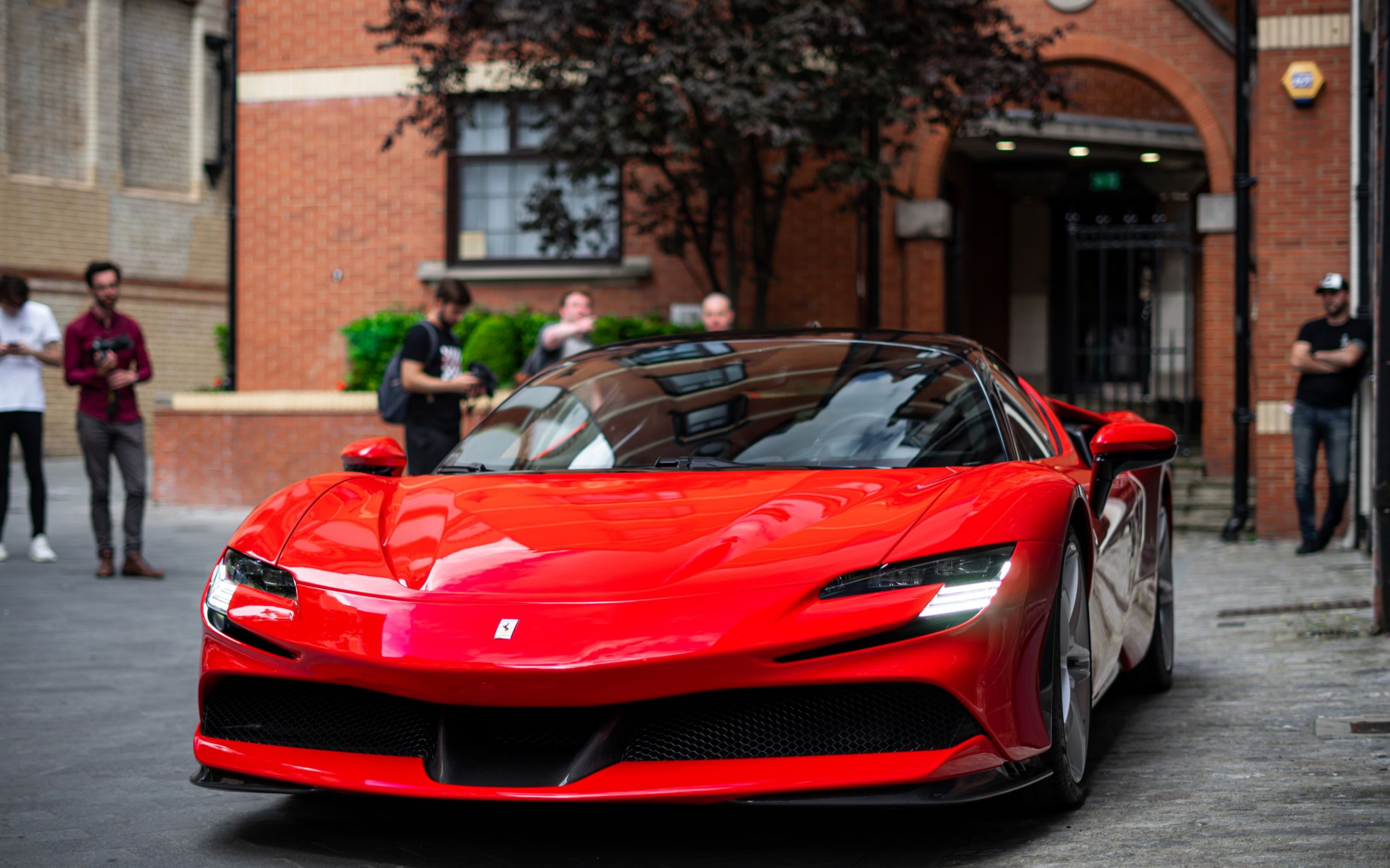 活动作品法拉利新野兽sf90stradale伦敦实拍