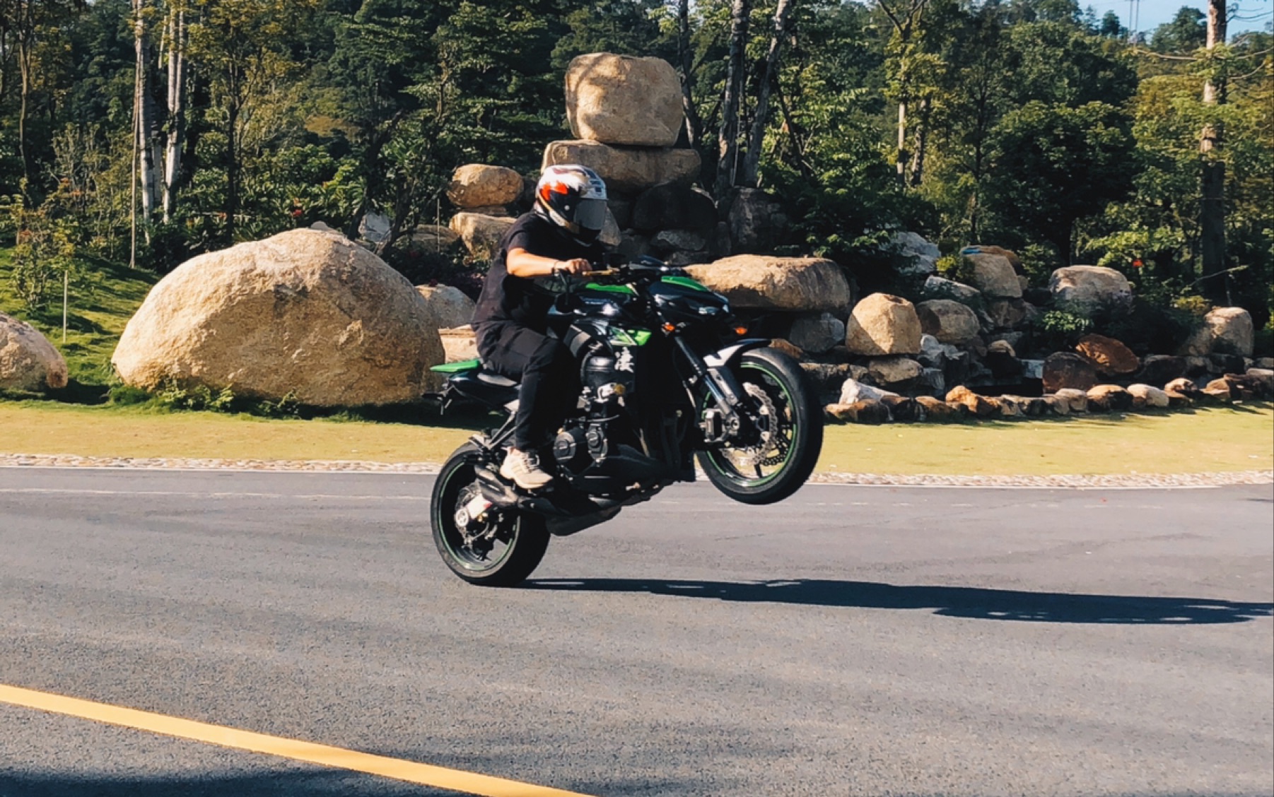 川崎z1000与好兄弟z900攻克广东最美山路-河源桂山_哔哩哔哩_bilibili