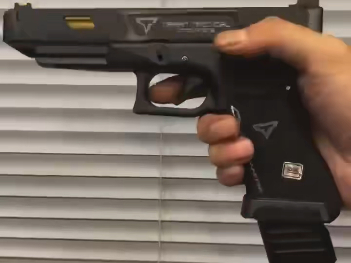 铝滑银灰g34tti喜欢吗后座力嘎嘎猛