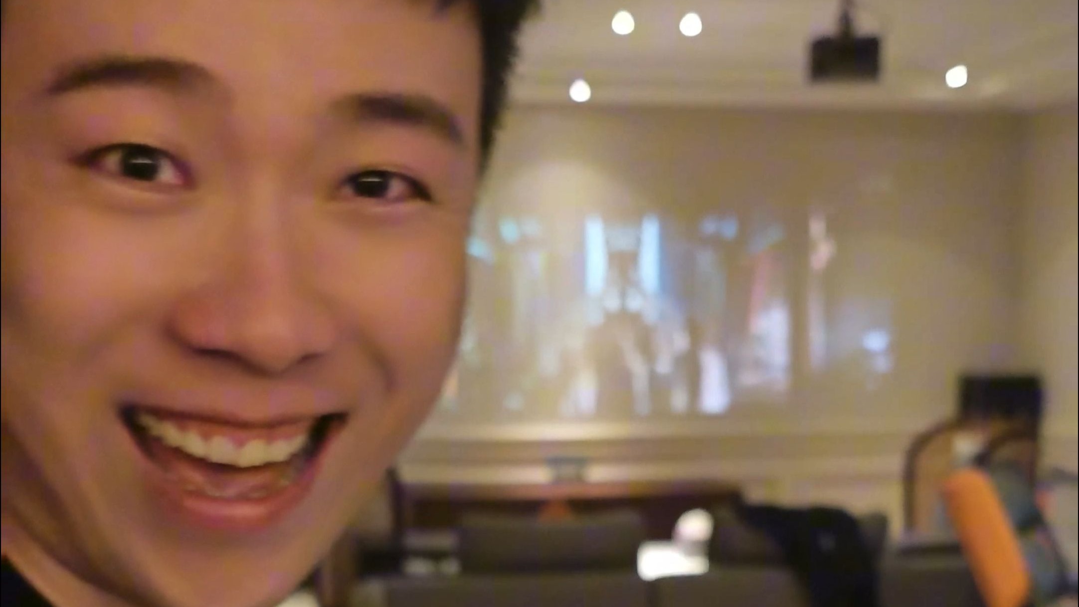 公司出差,等级森严!