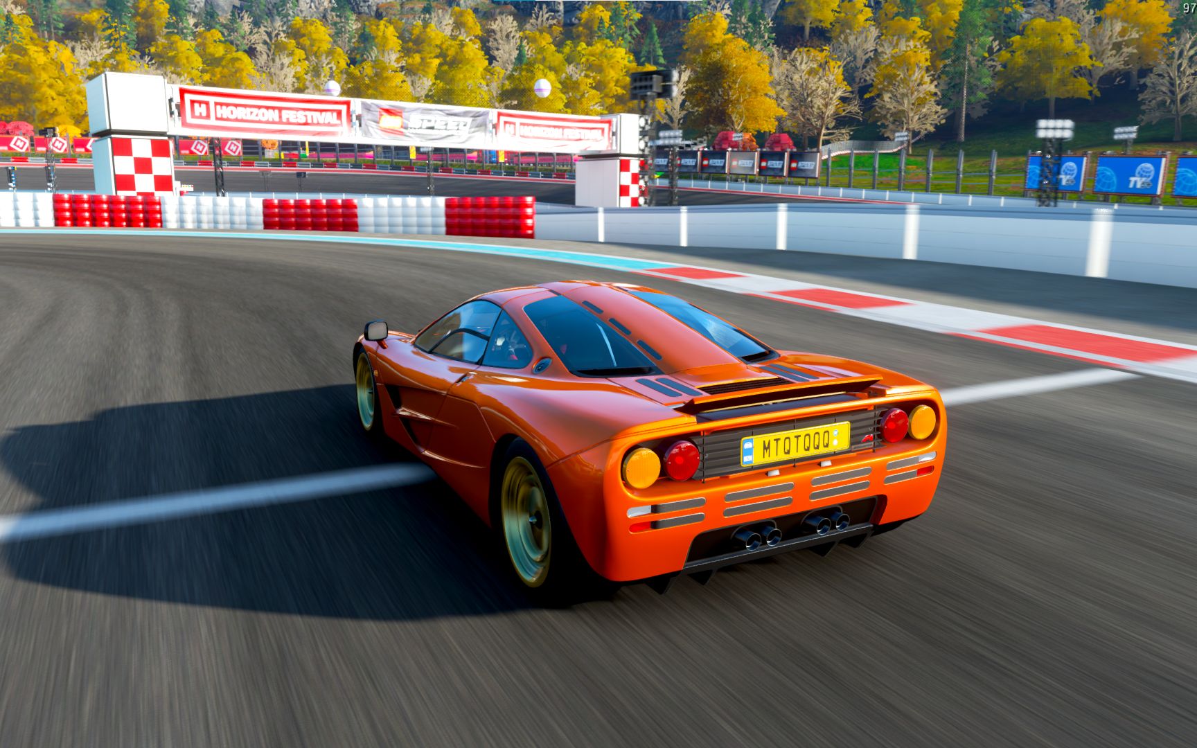 《地平线4》迈凯伦f1雨天后驱