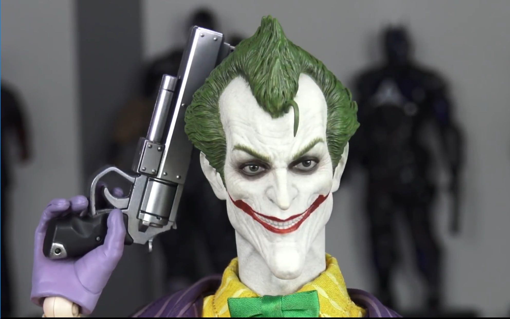 hot toys - the joker - vgm 27 - batman arkham asylum