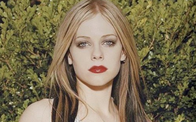 Avril Lavigne和Mod Sun近照&Complicated合集&薇美图暴击哔哩哔哩bilibili