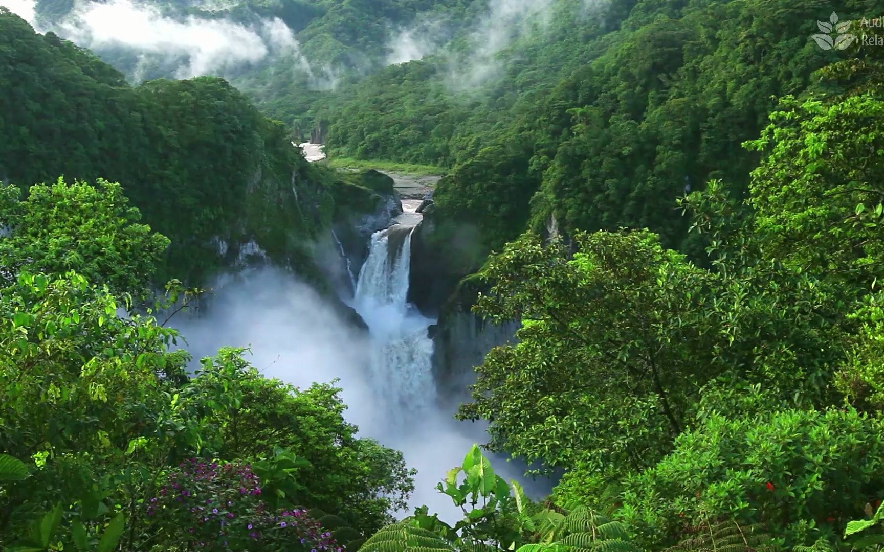 [图]雄伟的瀑布：1 小时的放松山景