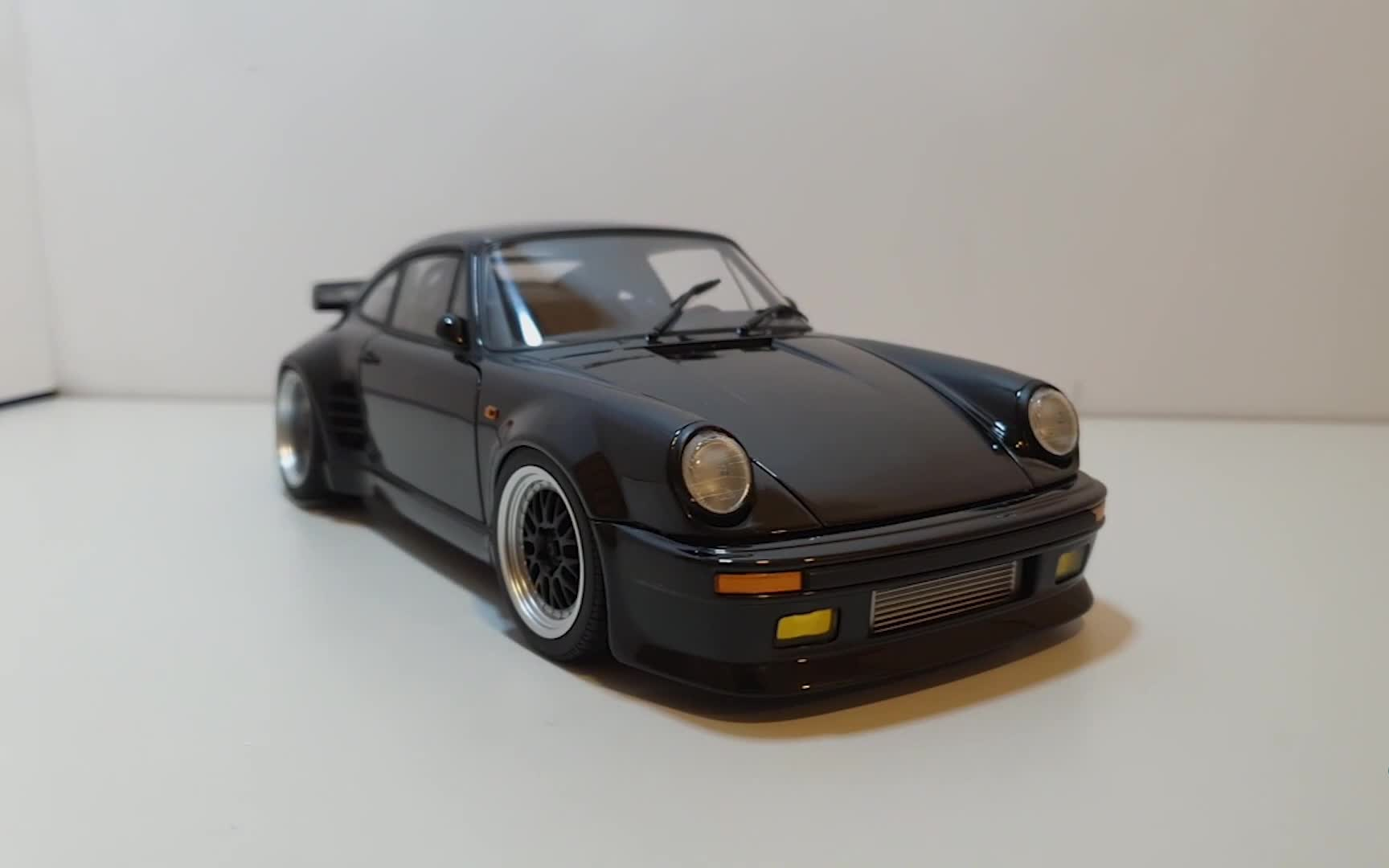 porsche 911(930) turbo wangan midnight blackbird