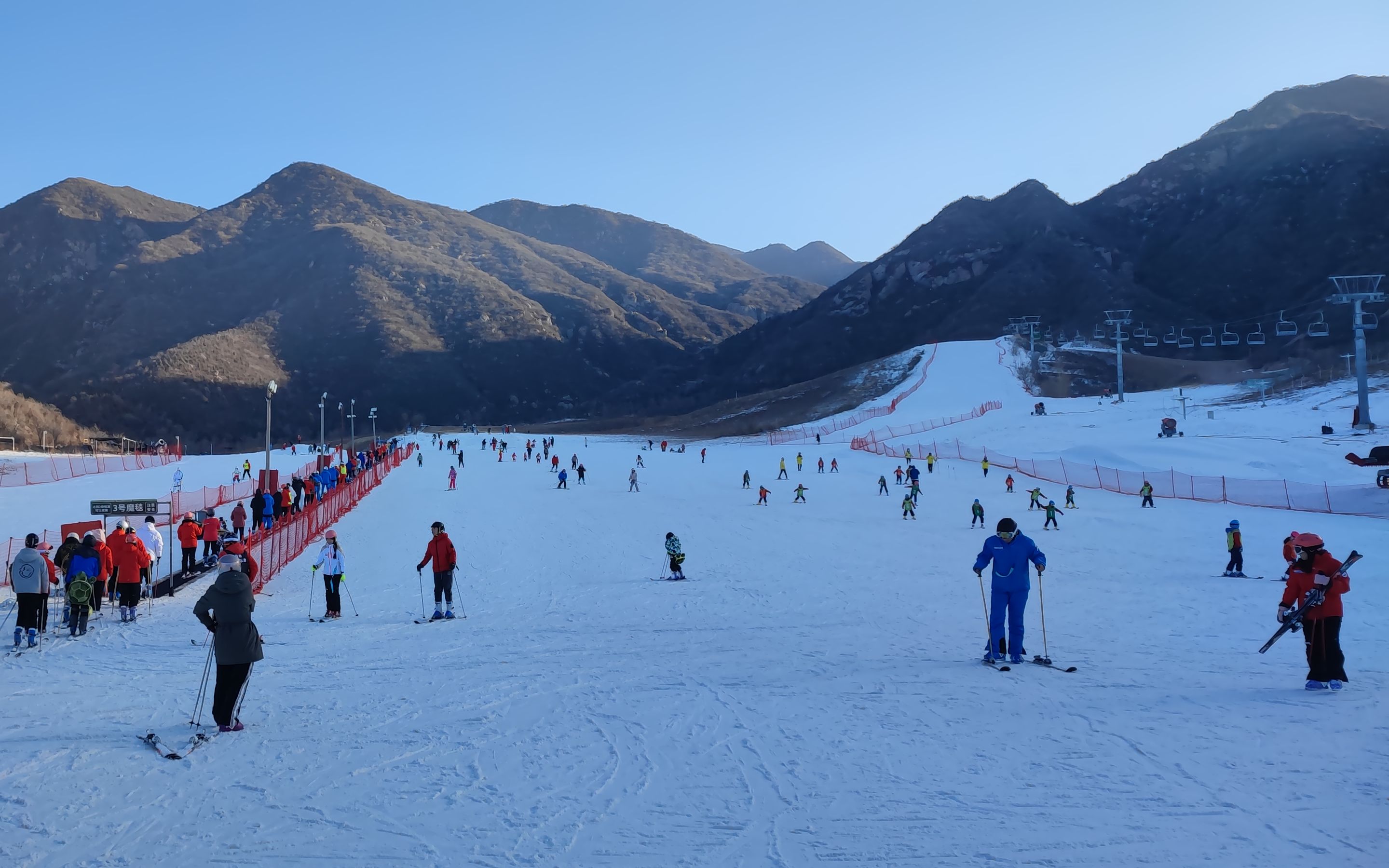 八达岭滑雪场划过无数次水,但还是第一次滑雪~哔哩哔哩bilibili