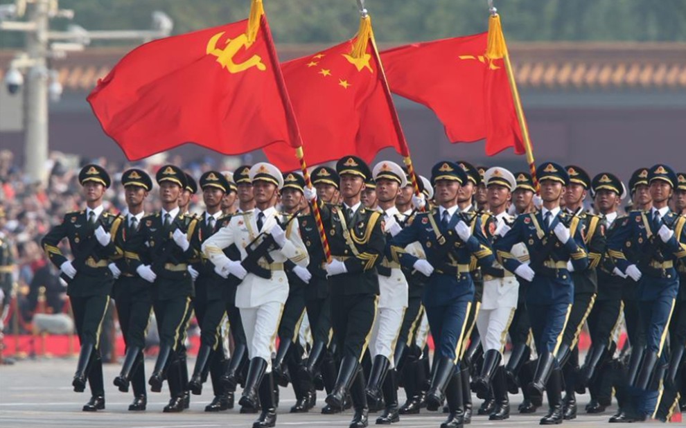 钢琴弹奏中国70周年国庆阅兵合唱曲目请你检阅钢琴即兴版