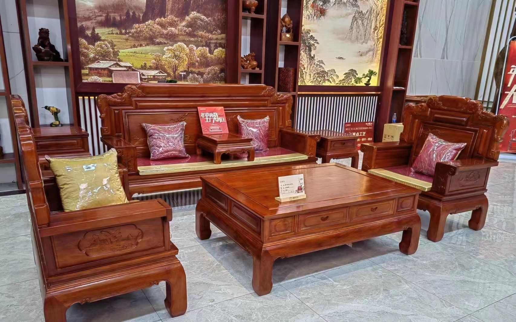 臻匠红木家具鉴赏:印度紫檀紫气东来113沙发