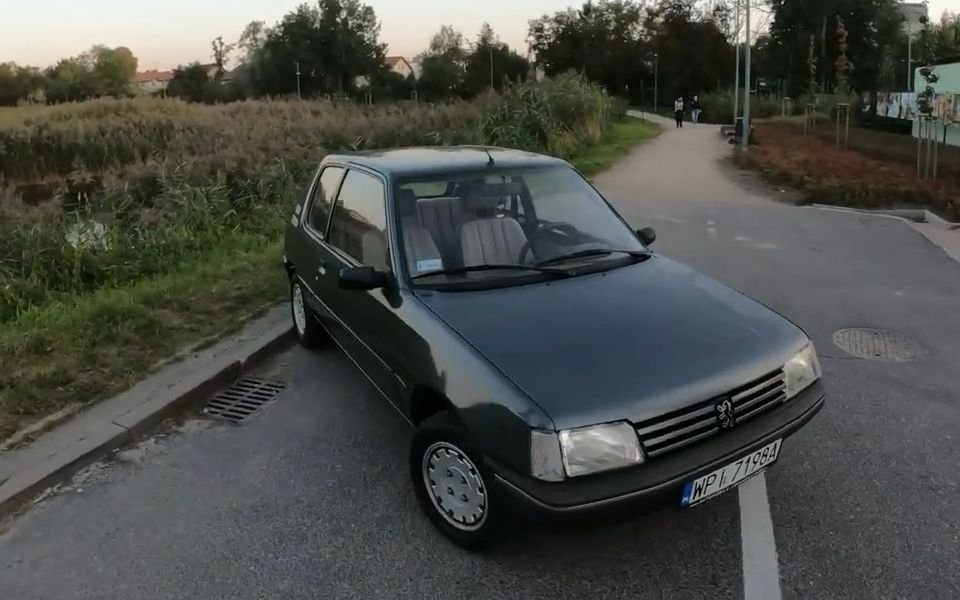 [图]【1991 PEUGEOT 205 1.4 · 第一人称驾驶】