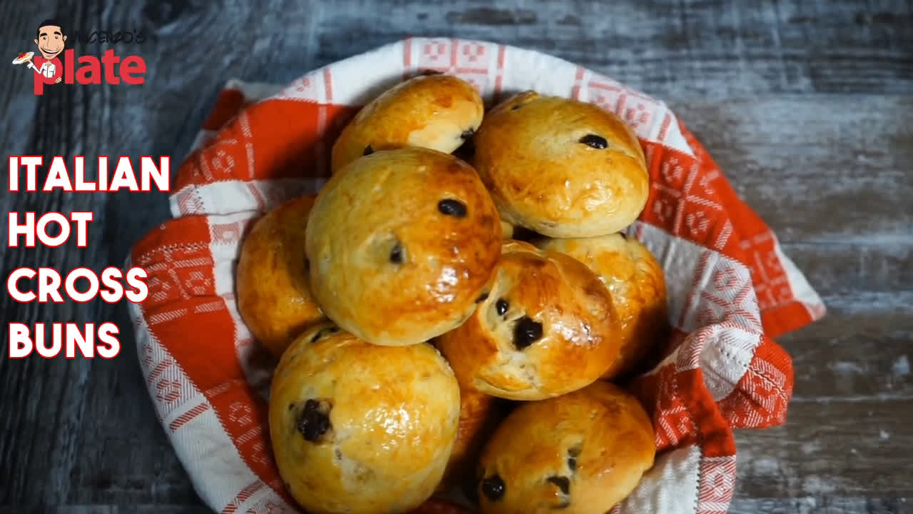 [图]Italian Hot Cross Buns Recipe  Pan Goccioli  Italian Food Recipe