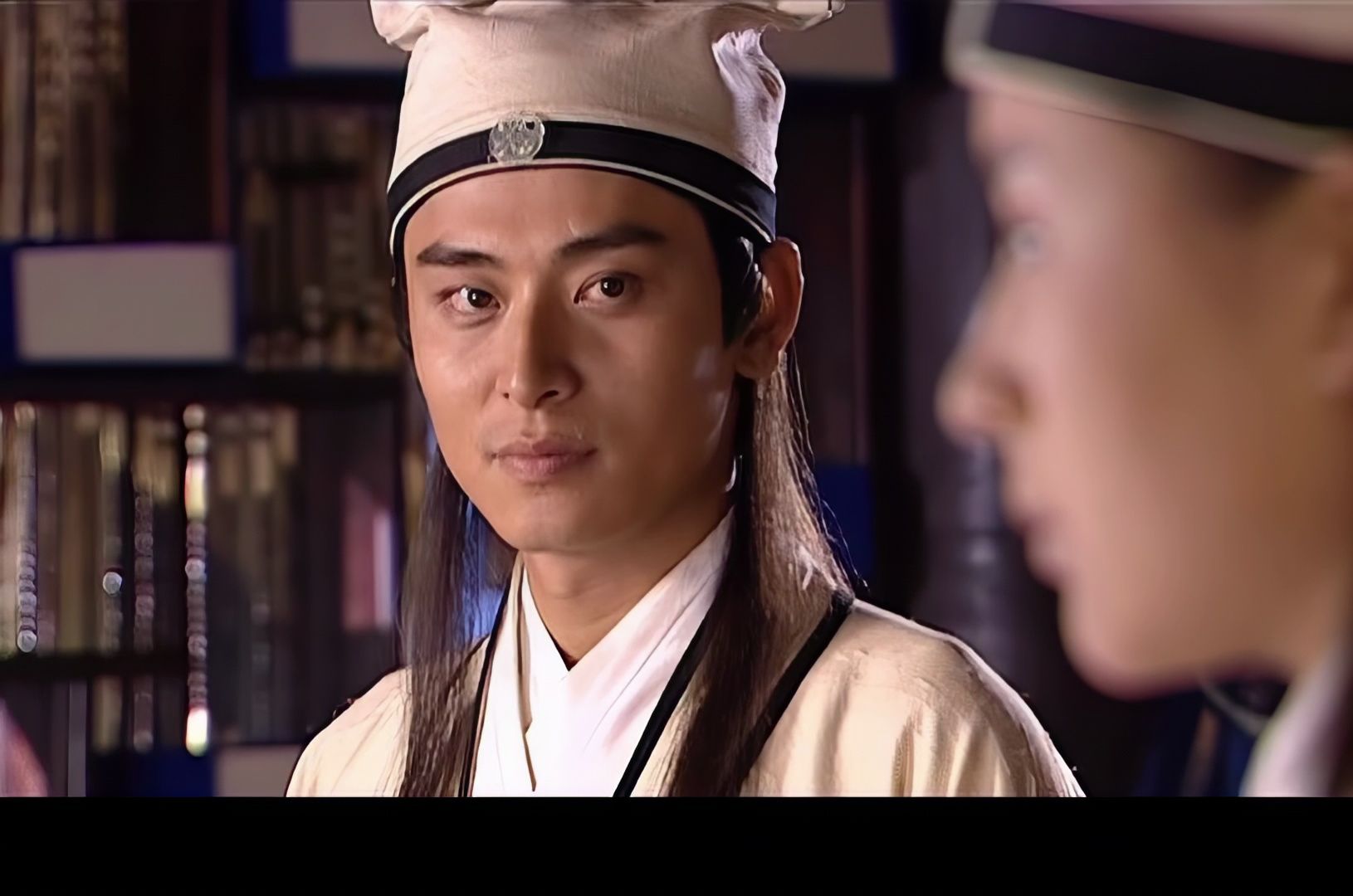 【马文才超清修复cut】17-6寝室,祝英台搬来,一个巨帅深情看着她特写