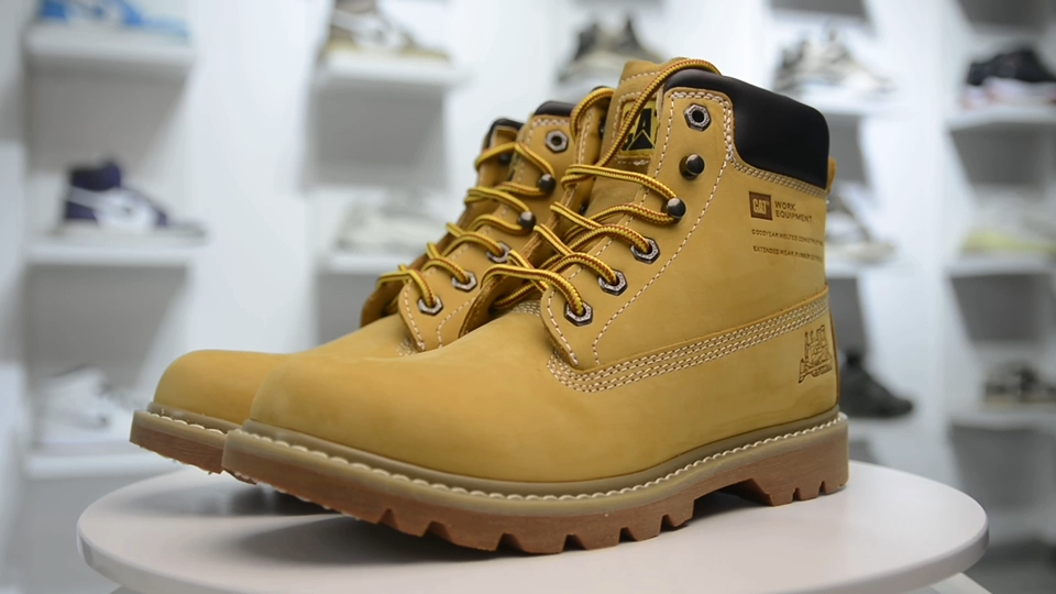 开箱 cat卡特 硬汉 冬日必备 防寒耐磨马丁靴