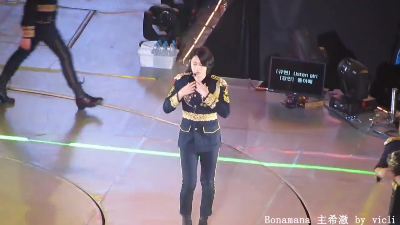 [图]20141122 SS6 in 北京 bonamana 主金希澈