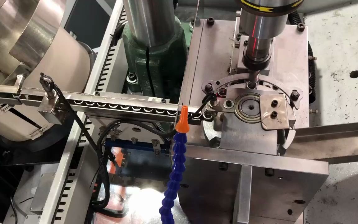 螺母自动攻牙机设备 转盘式自动攻丝机 全自动攻牙机