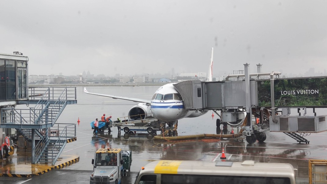 中国国际航空中国商飞COMAC C919 北京首都至上海虹桥(飞行纯享版)哔哩哔哩bilibili