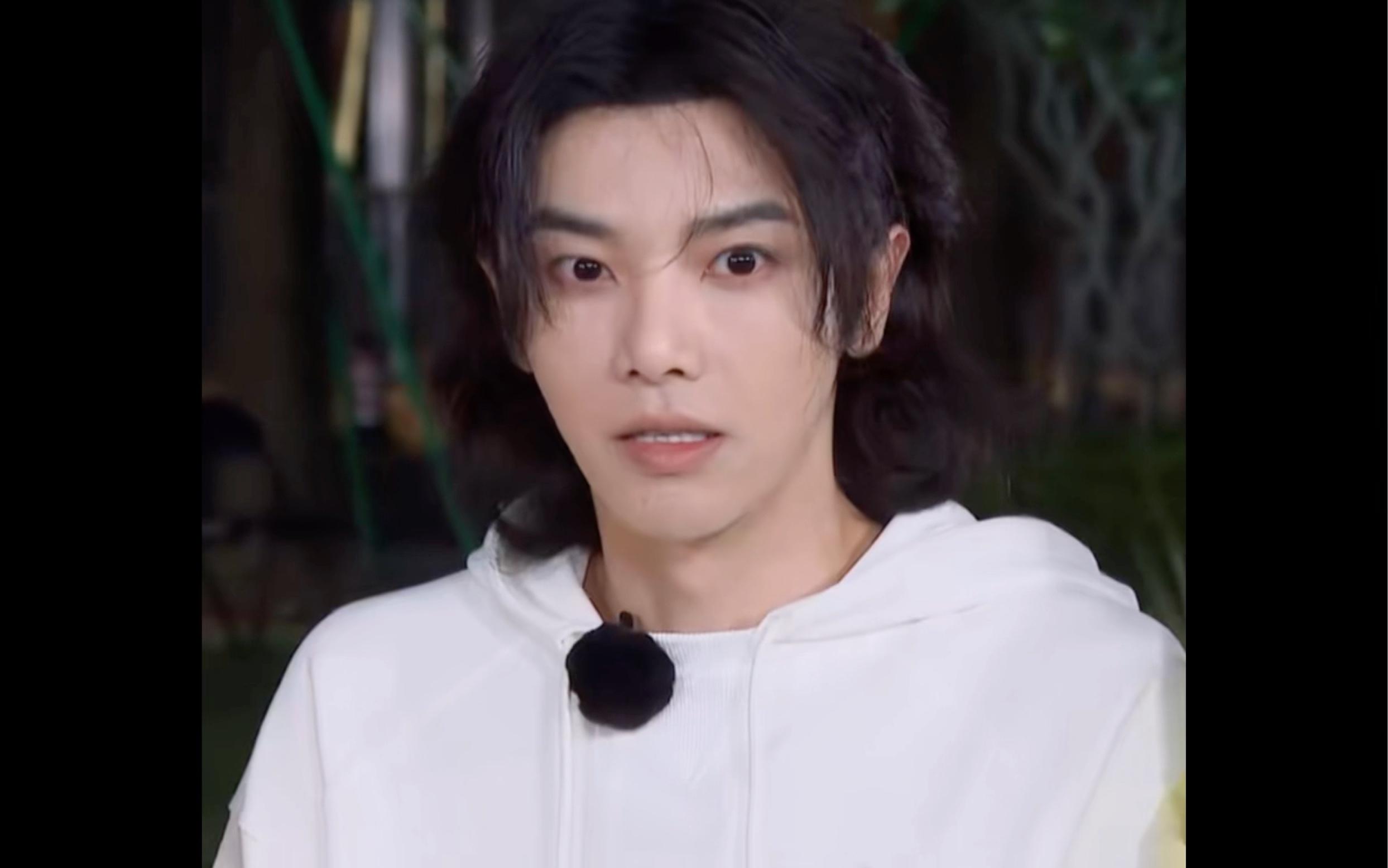 爆笑如雷了,华晨宇是机器人的一些证据