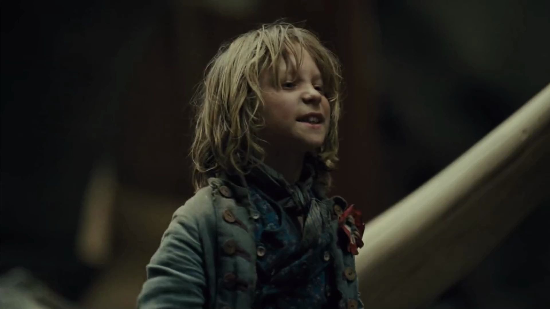 [图]【悲惨世界】2012电影版中满满英国口音的小男孩Gavroche-Daniel Huttlestone cut【Les Misérables】