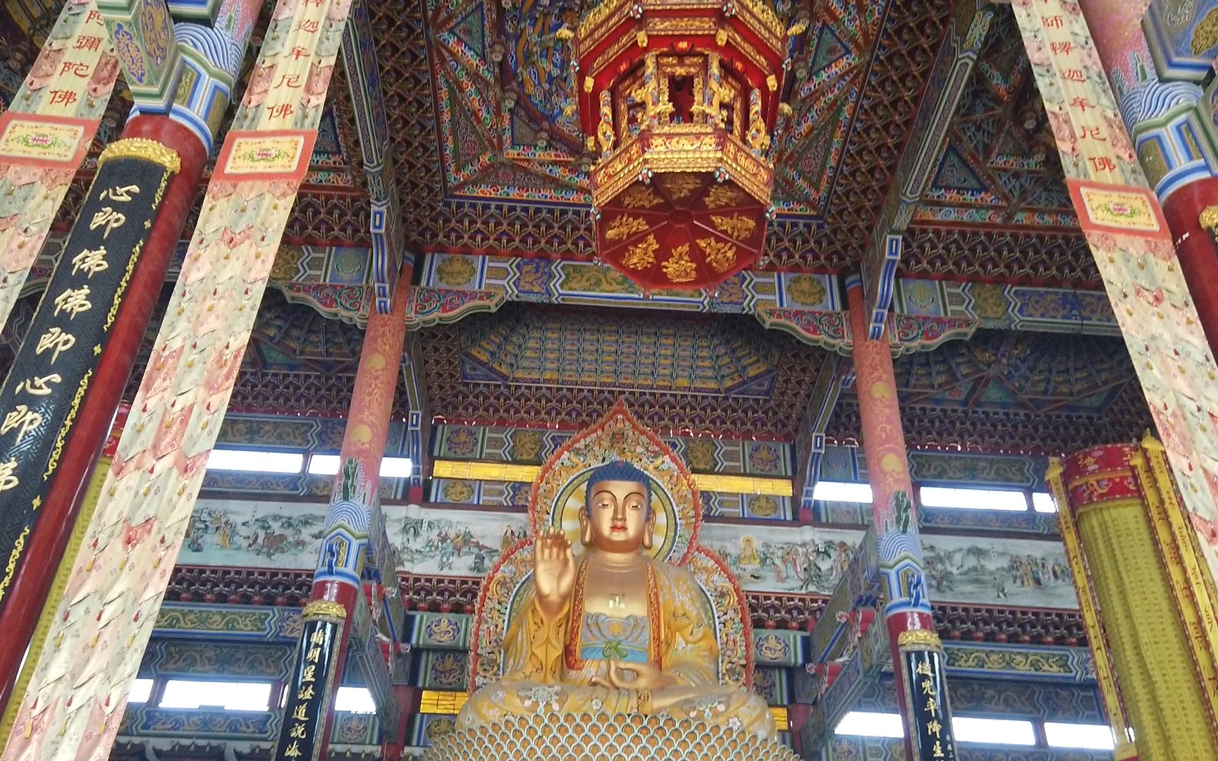 房车旅行来到亚洲最大禅寺南海禅寺感受佛家之宏伟