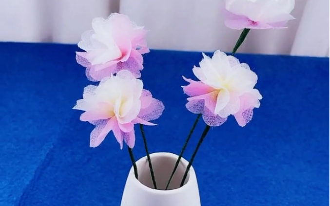 废口罩别扔了,一起做个小插花