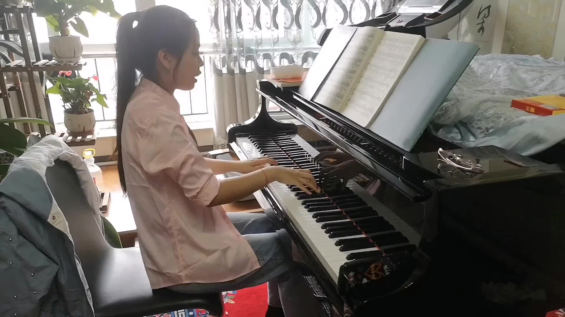 讲的可认真了张菁钢琴肖邦黑键练习曲上课认真的样子真可爱抖音热