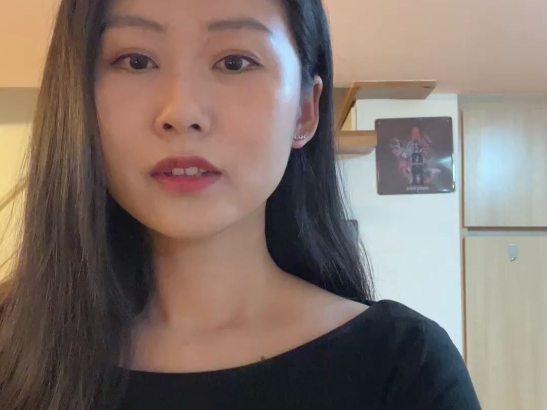 演员邵逸凡自曝多次被迫假唱