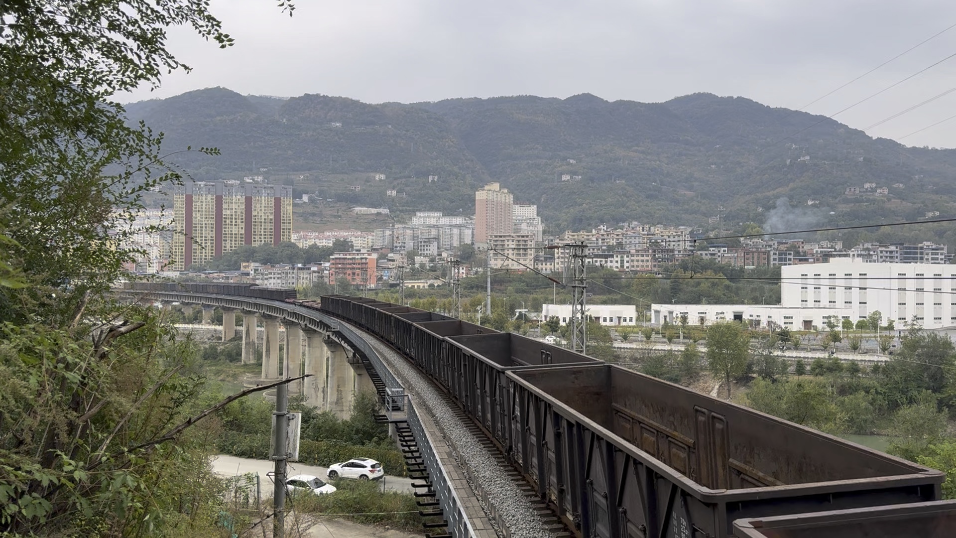 最美襄渝线 魅力旬阳行