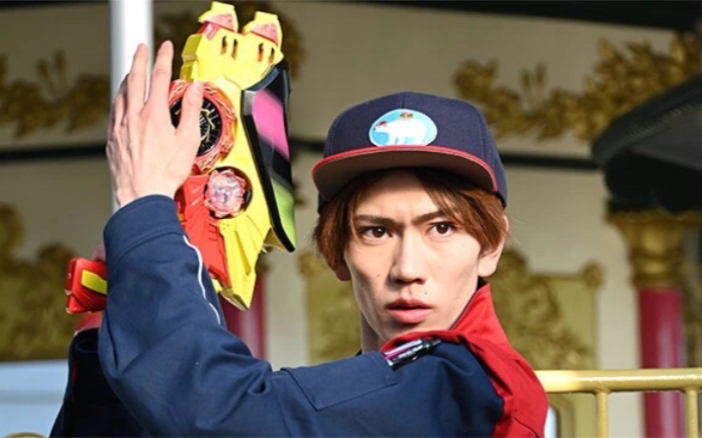 【中文配音】桃井太郎变身咚桃太郎!哟!全国第一!