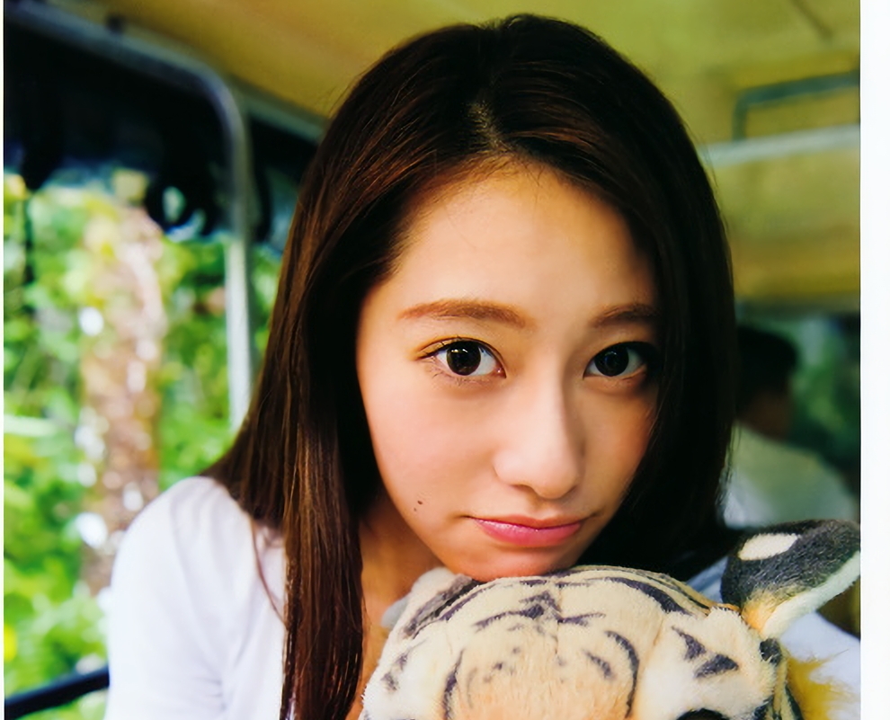 樱井玲香的写真集"叫做自由之物"分享