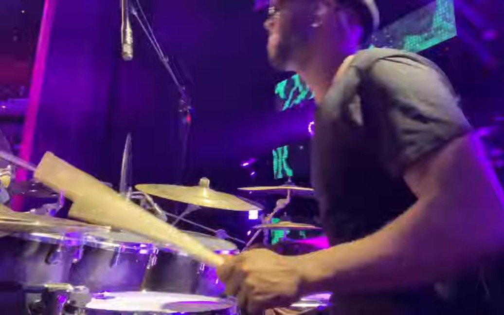 [图]鼓手视角 JOSHUA 'DILON' FOSTER - Super Woman (Drum Cam)