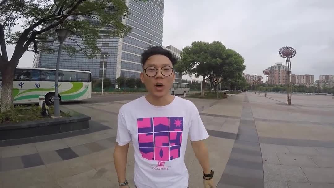 怪叔小知识——特别篇 八轮滑板一手测评
