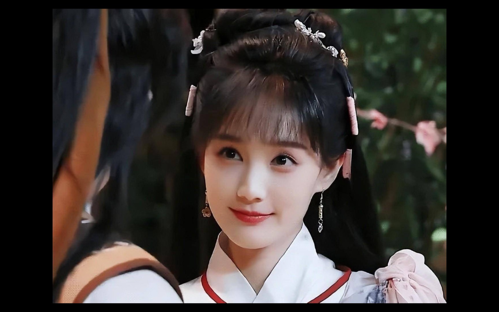 无限超越班 黄蓉 李一桐 发型