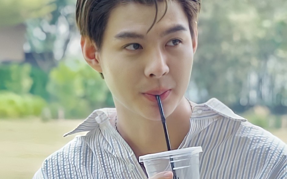 【saint 黄明明】之是wuli可爱帅气的明宝呢 就爱崽崽吃东西