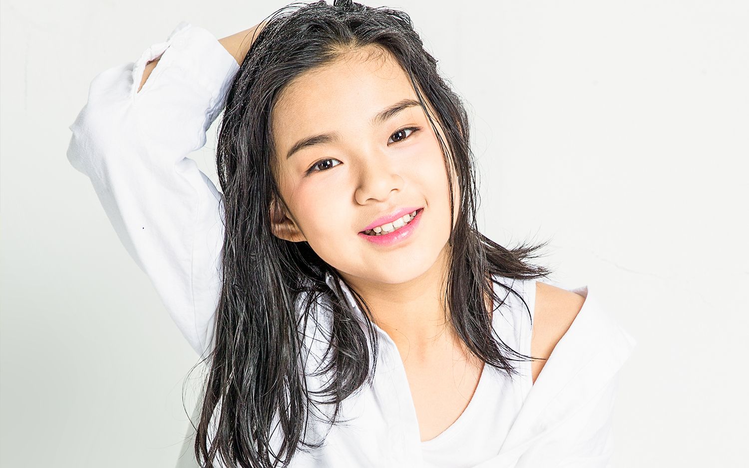 李嘉桐最新mv 《童话王国》_哔哩哔哩_bilibili