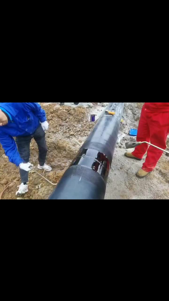 钢制管道防腐用热缩套,具有显著优势,它施工便捷,能快速贴合管道;密封