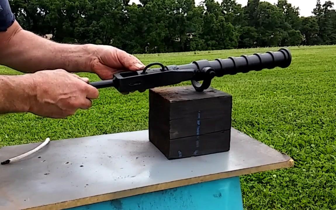 [图]【大明劫 佛朗机 后膛快速装填 小炮复原 试射】Replica Medieval Swivel Gun in 1 inch bore