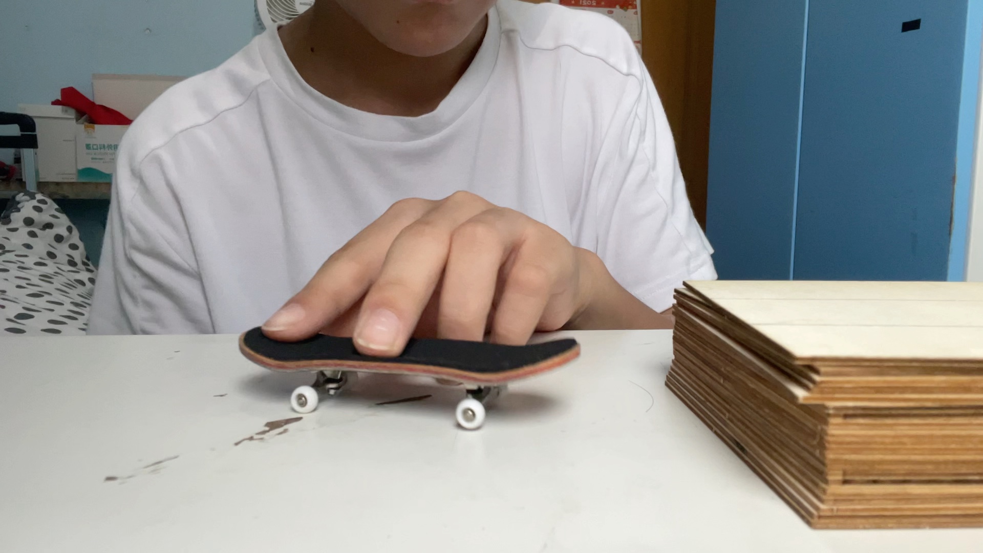 手指滑板ollie小妙招