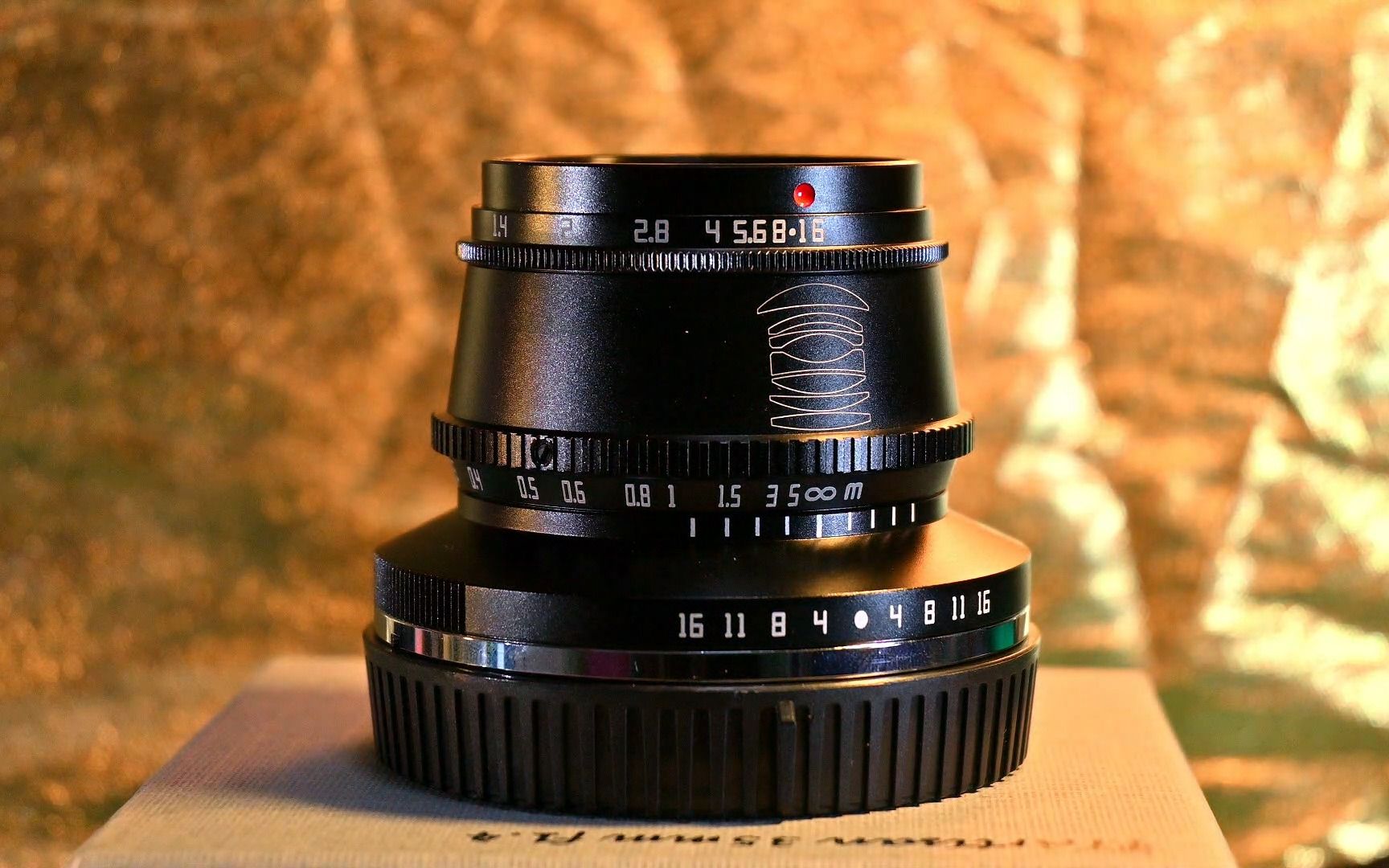 【开箱】铭匠35mm f1.4尼康z口大光圈手动镜头开箱视频