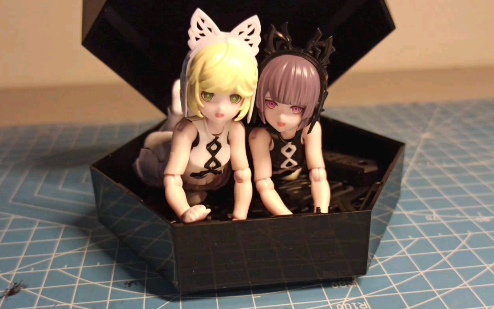 【定格动画】两只可爱猫耳娘 定格小练习 gsc盒子精双子机娘_哔哩哔哩