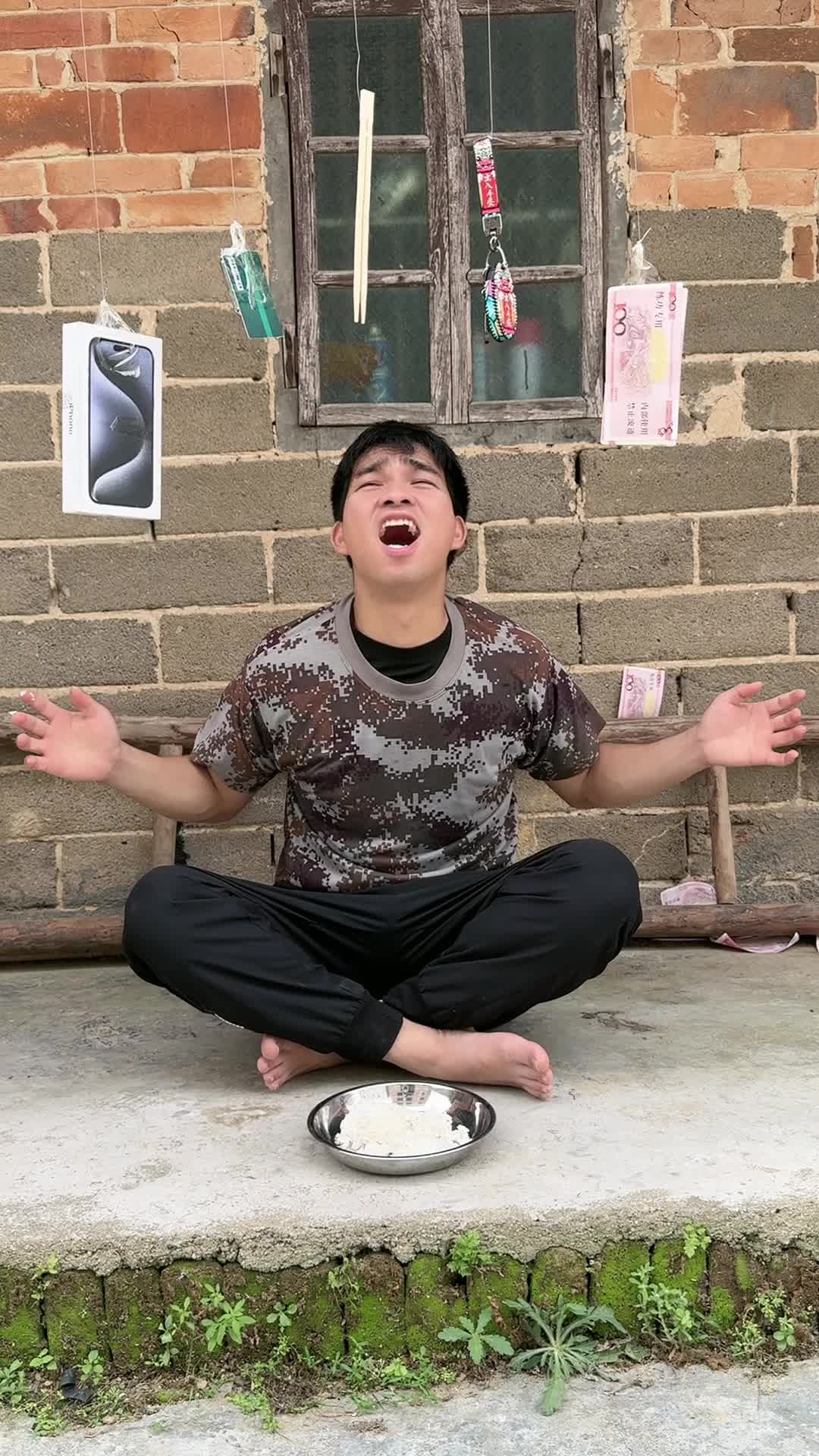 【拖鞋哥努力中】最新视频来袭,快来看看吧!