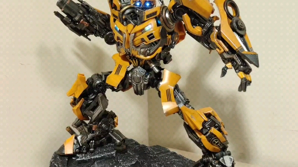 ce-04变3大黄蜂,胸口车灯加灯,轻度旧化