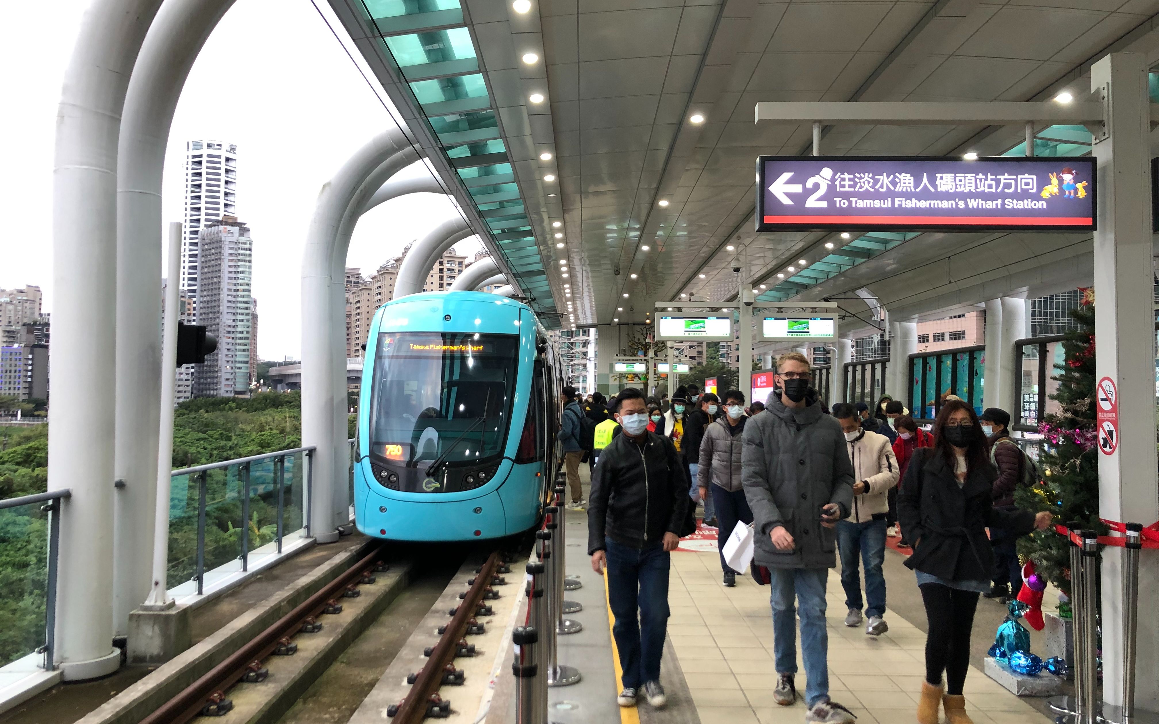 新北捷运 淡海轻轨 竿蓁林站到红树林站 车侧pov 淡水河风光 观音山