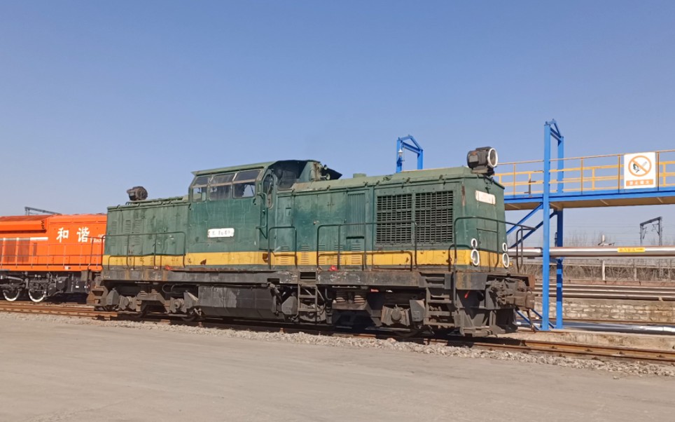 东德ny100.3型内燃机车