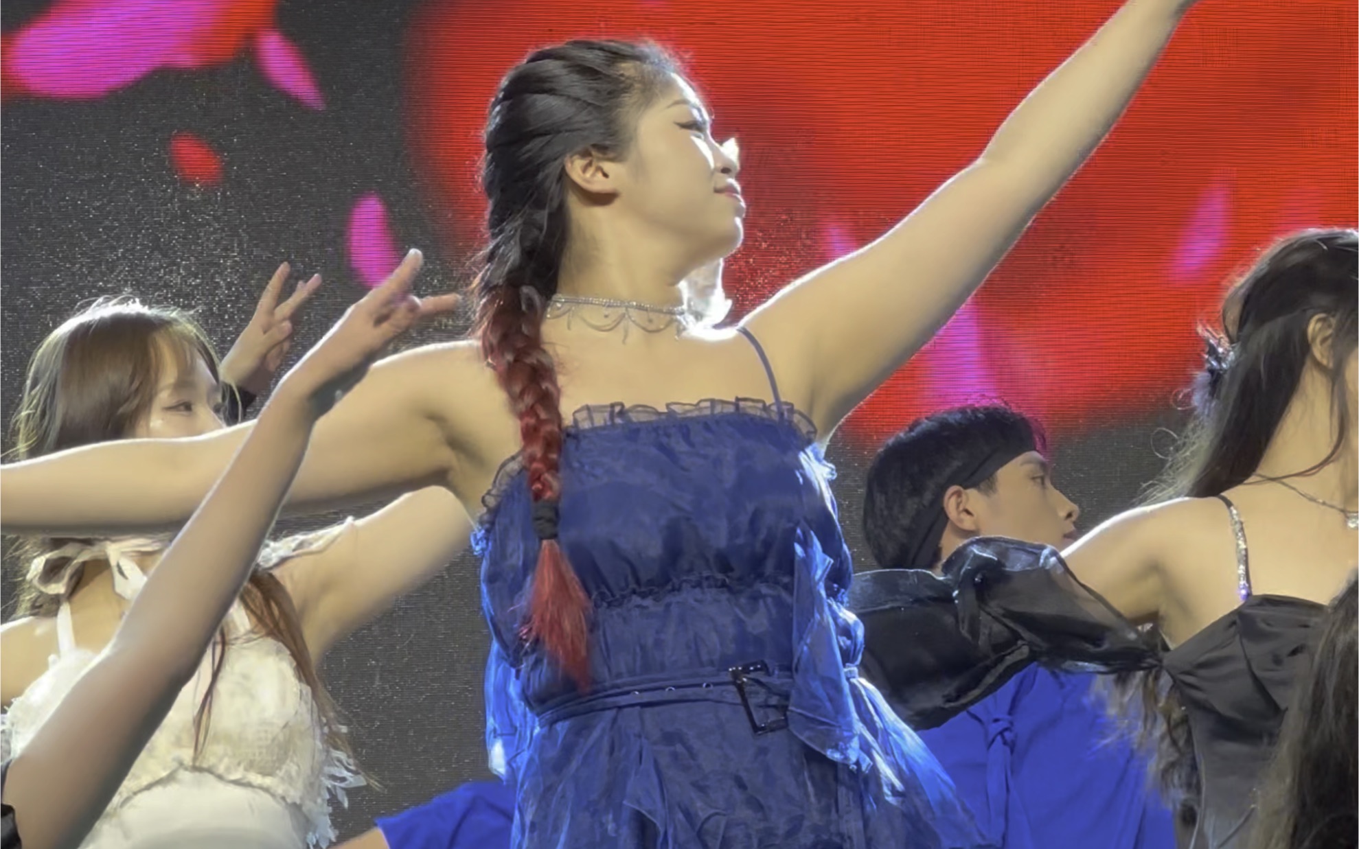 大学生的打歌舞台【izone-violeta】张元英位个人直拍