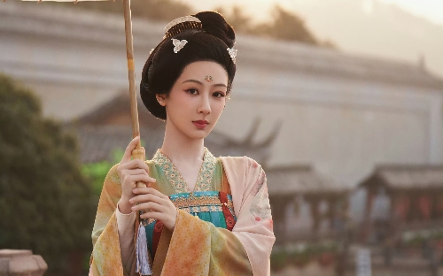 黄梓瑕,你不再是孤单一人,何惟芳也来陪你了～期待你们俩跟我们相见的