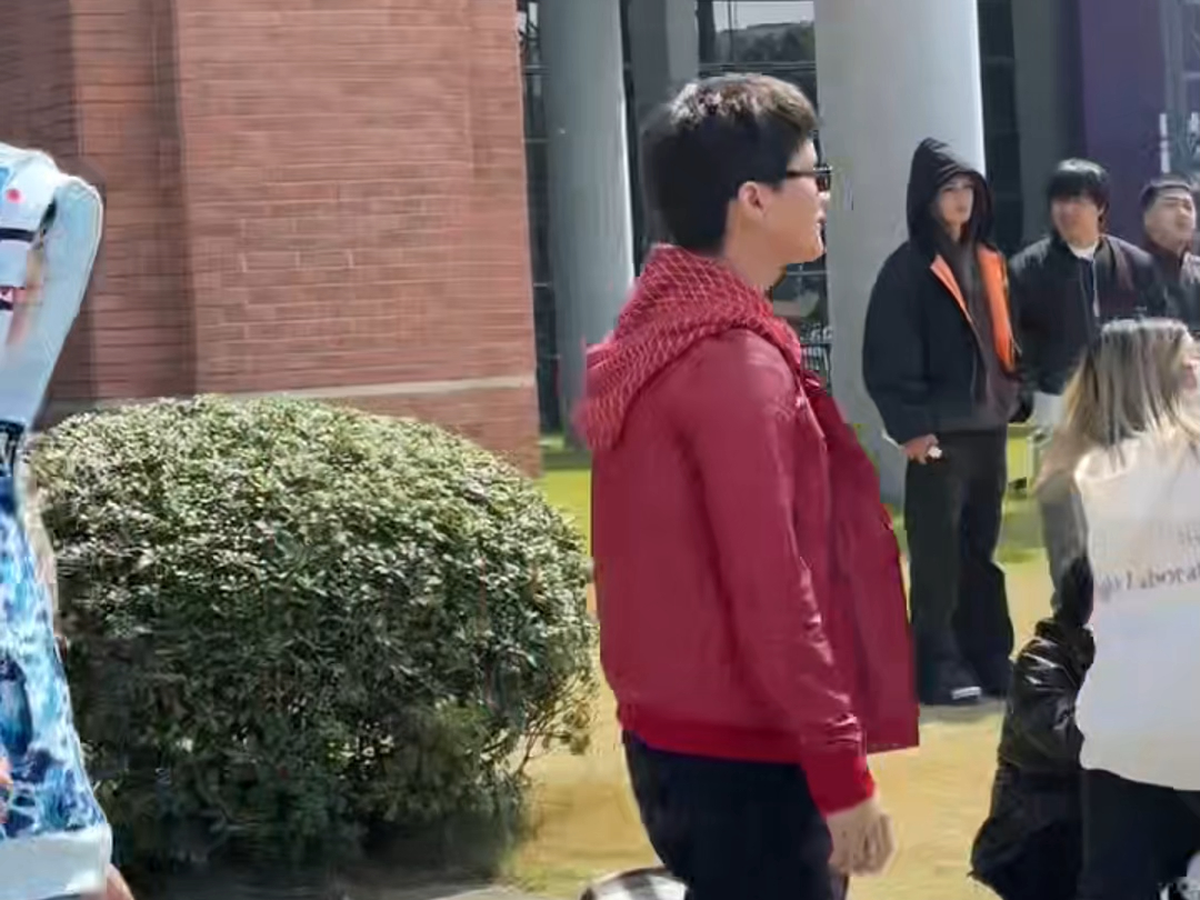 bobby和oneone现场对骂?罗言参赛新说唱,ash-1海选唱《车子remix》